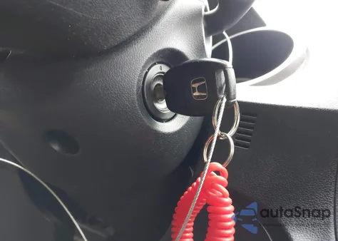 2013 Honda Fit from USA, damaged, VIN JHMGE8H32DC072236